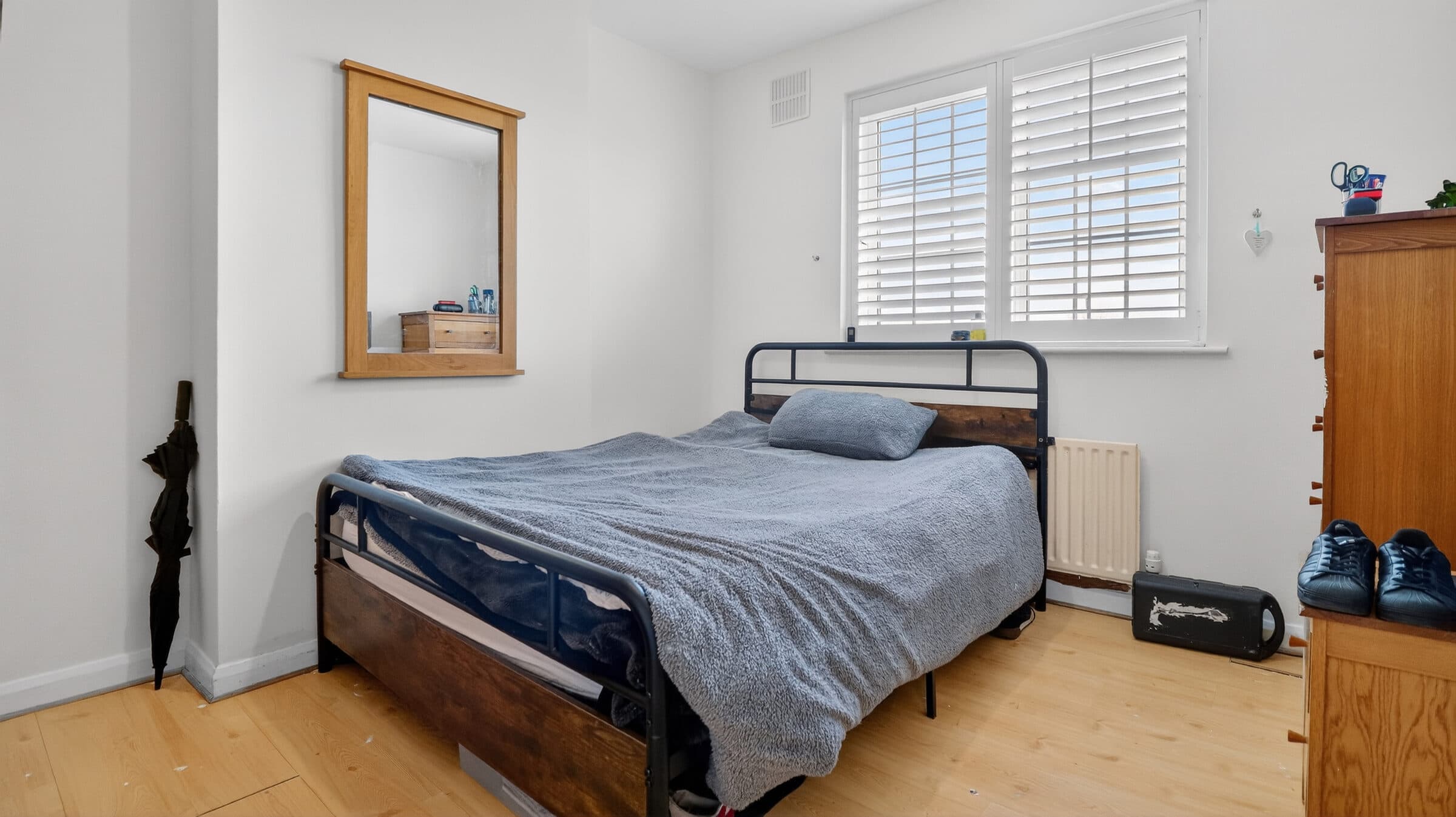 Professional interior property photograph.