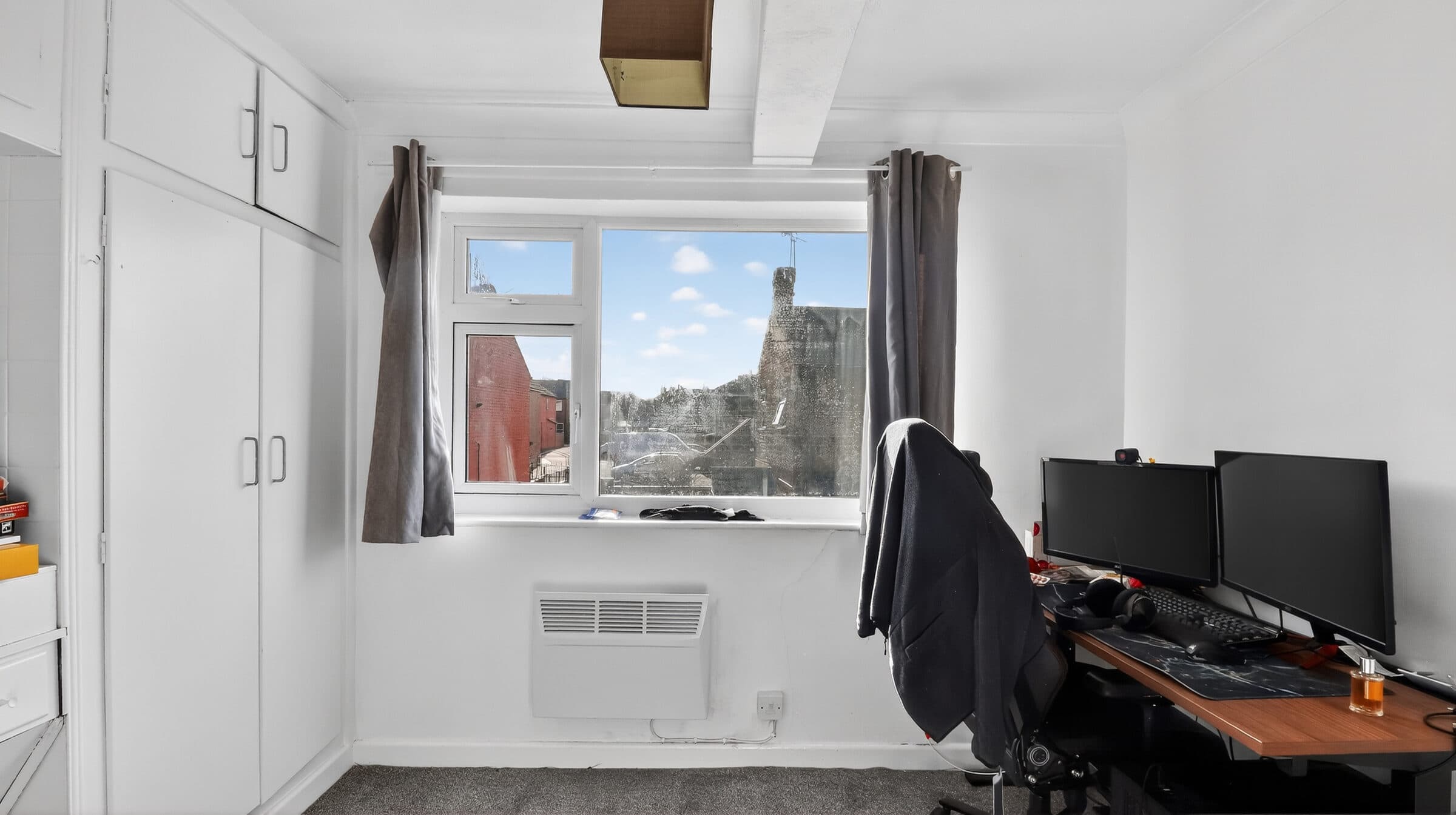 Professional interior property photograph.